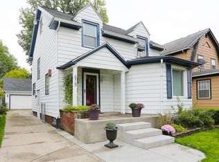 679 Eggert Rd, Buffalo, NY 14215