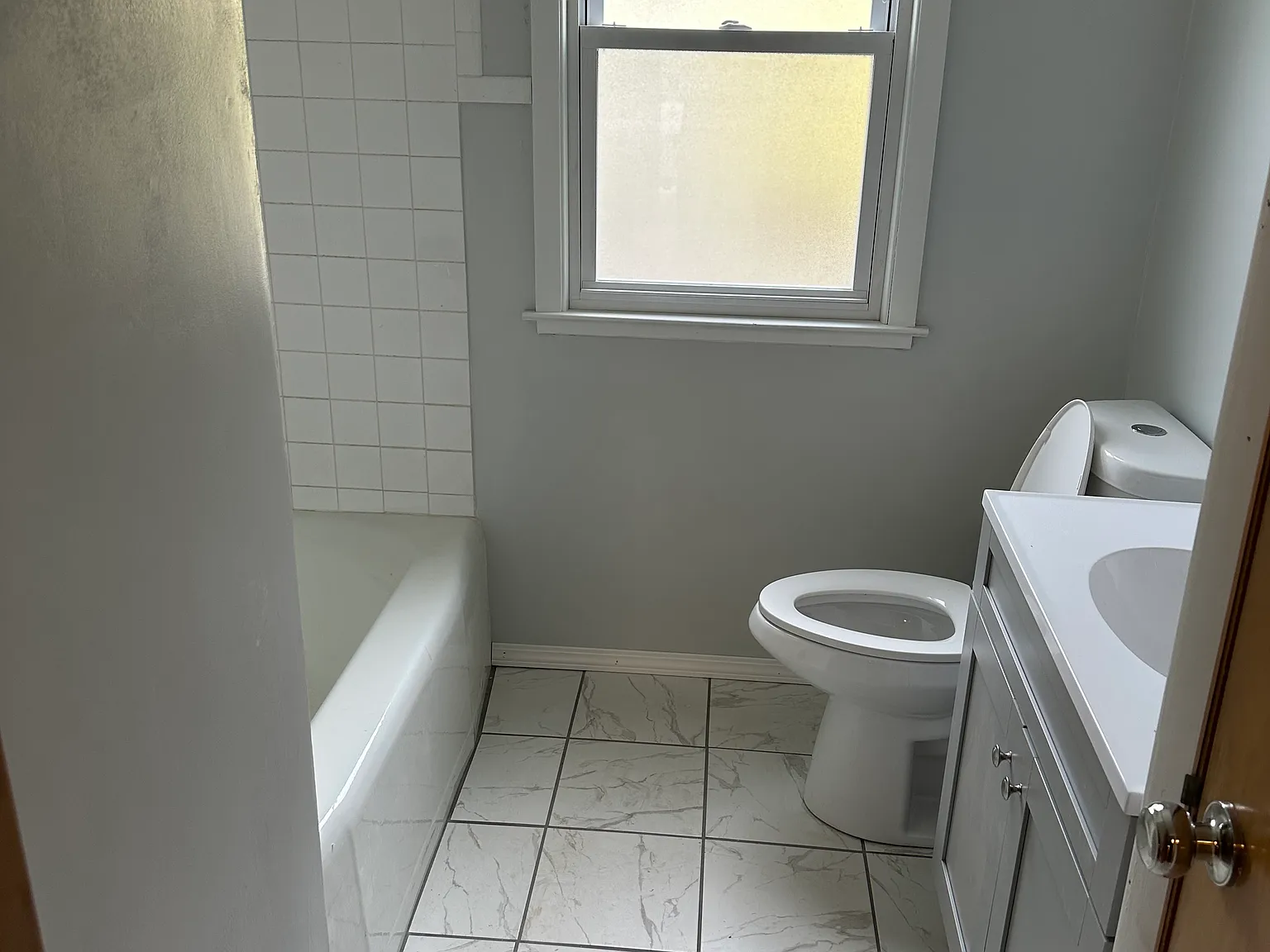 5053 N Green Bay Ave — Photo 2
