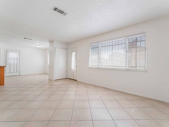 5th image of 1272 Lawry Ave