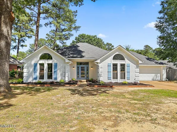 102 Ridgecrest Dr, Ridgeland, MS 39157