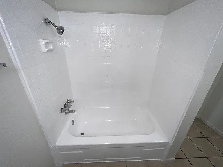 Cypress Apartments — Photo 12