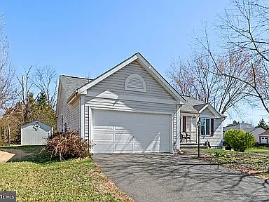 3 bed, 1408 sqft, $3,200 — Photo 3