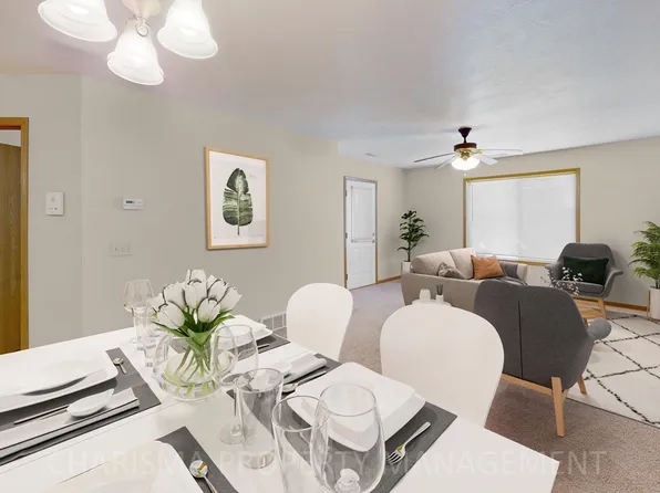 West Oaks Estates, 906 N Western Ave #102, Hartford, SD 57033