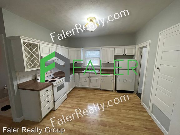 3rd image of 4127 Farnham Ave