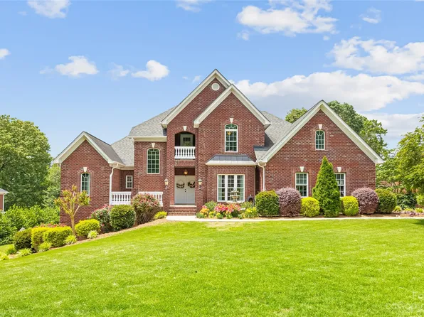 2181 Fairways Dr, Cherryville, NC 28021