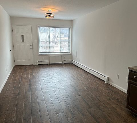 2nd image of 32 Sylva Ln #1