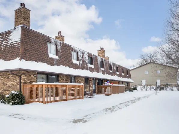614 Bowers Blvd, Delavan, WI 53115