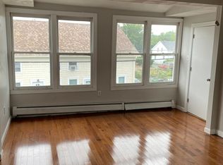 109 W Pontiac St #1, Warwick, RI 02886