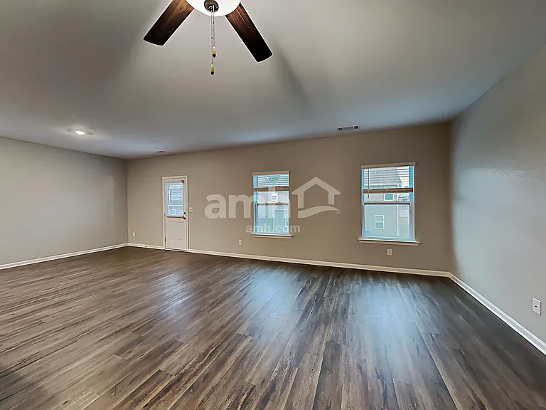 625 Gleaner Way — Photo 5