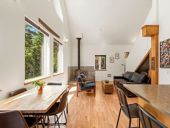 5th image of 2218 Eddy Cir