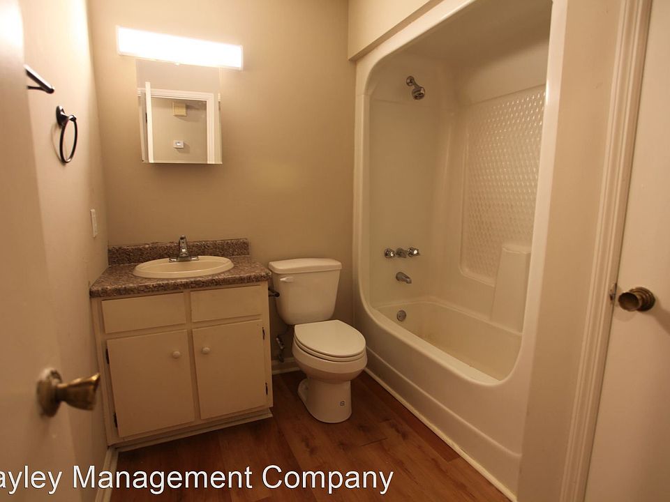 1009 Fitzpatrick Ave APT D, Opelika, AL 36801 Zillow