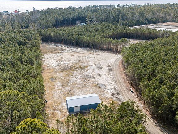 4th image of 1750 White Farm Road