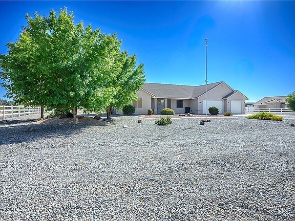 3rd image of 1541 Chowchilla Cir