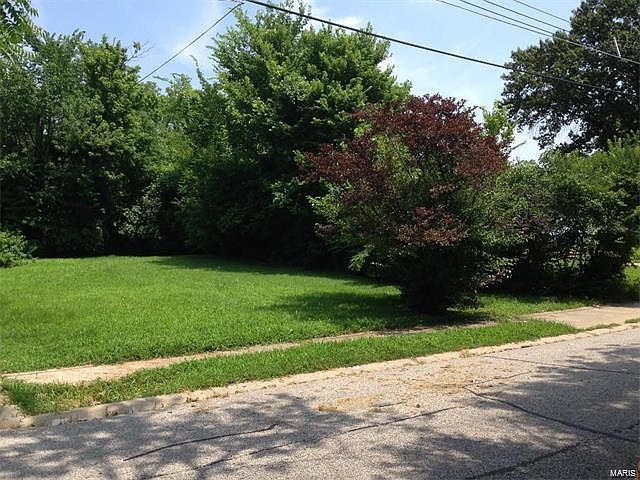 1st image of 335 Electric St