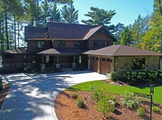 E1273 Round Lake Dr, Waupaca, WI 54981