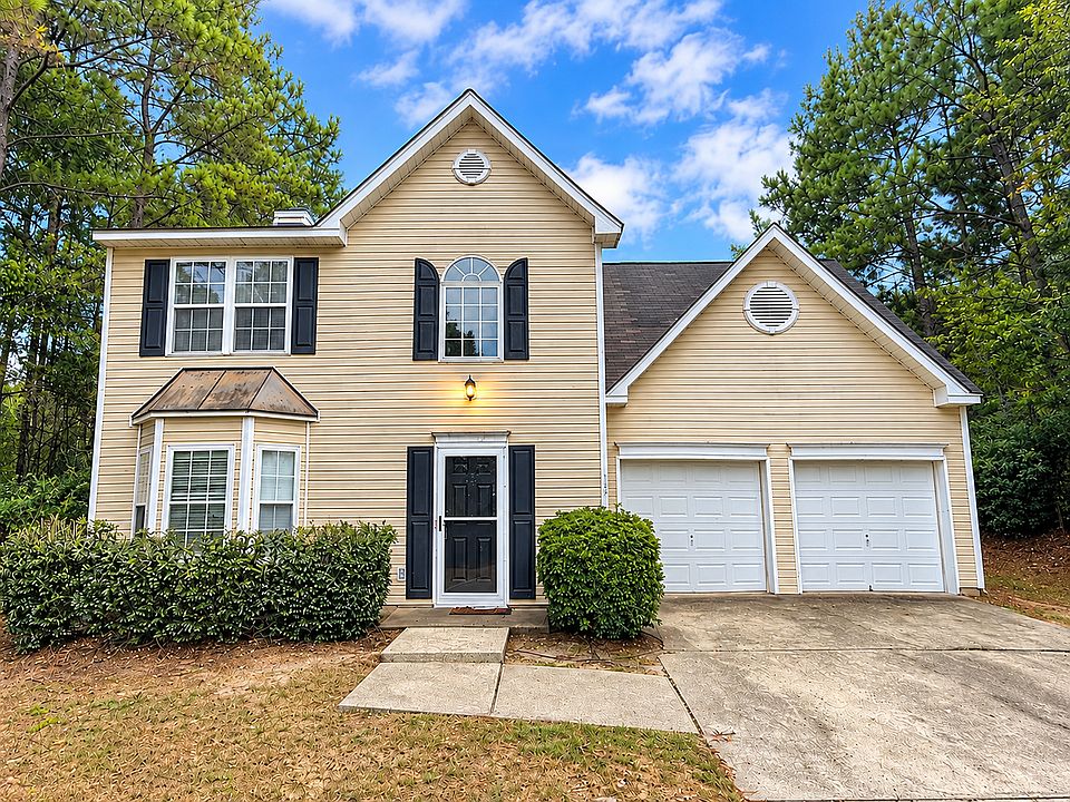 2nd image of 113 Pepper Harrow Ln