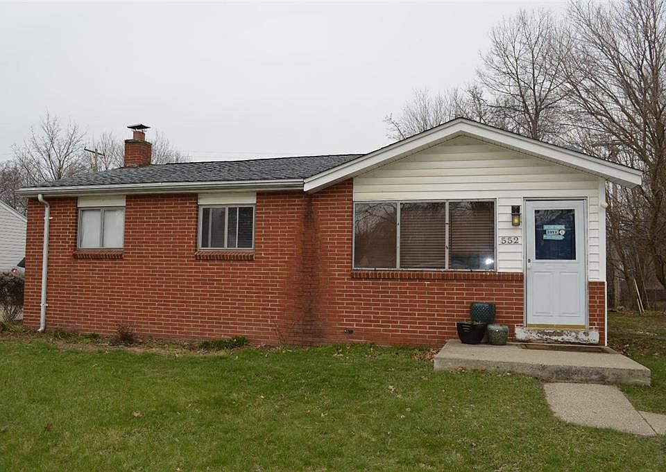 1st image of 552 Montreal Ave