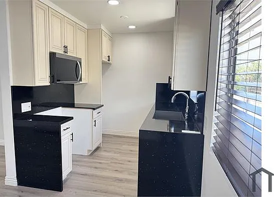11461 Albers St #9 — Photo 1