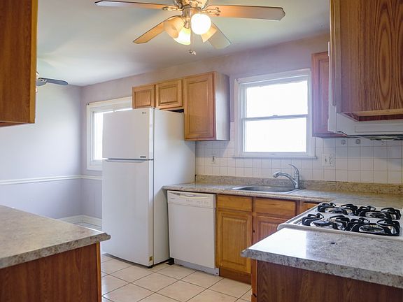 5th image of 45 Lincoln Ln