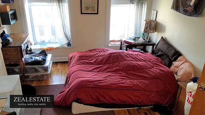 Rented by ZealEstate Group Inc | media 35