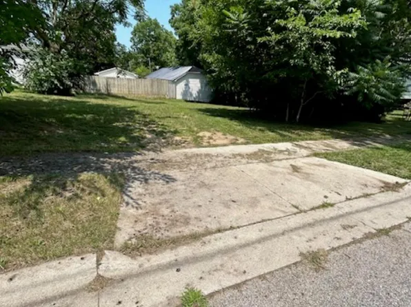 900 Ada St, Owosso, MI 48867