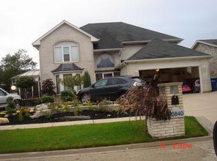 10840 S Long Ave, Oak Lawn, IL 60453