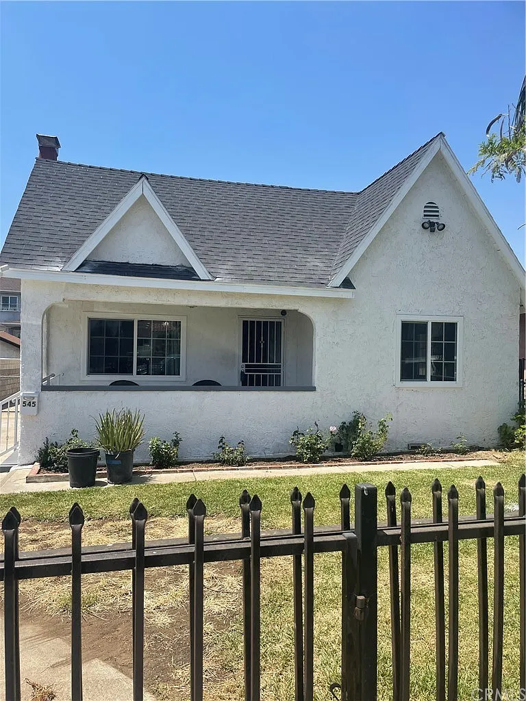 4 bed, 1518 sqft, $4,500 — Photo 1