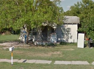 707 S Main St, Taylor, TX 76574