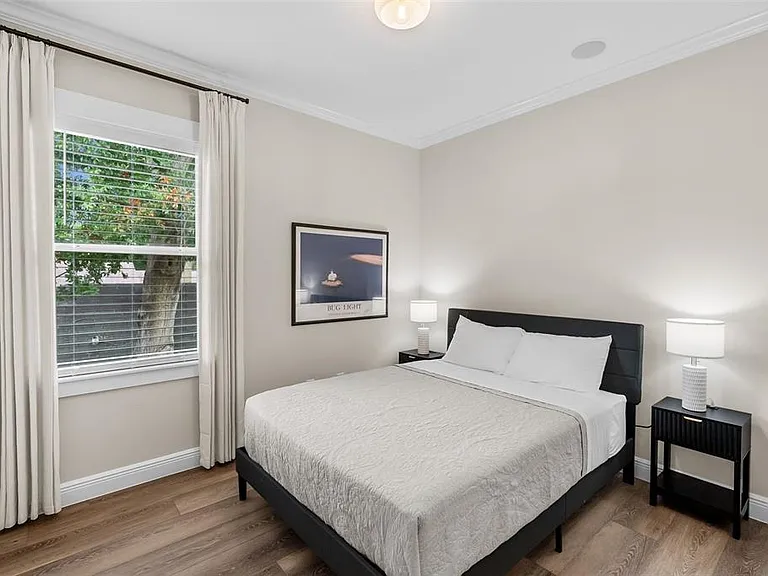 2915 W Bay View Ave — Photo 36