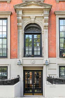 Sold by Compass | media 16