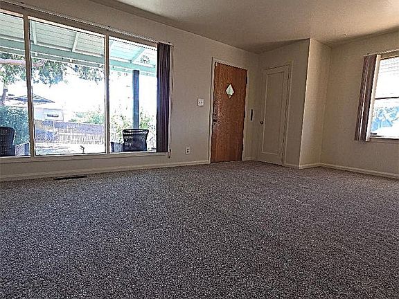5th image of 1680 Hammon Ave