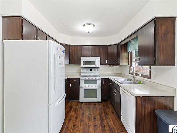 5th image of 309 8th Ave NW