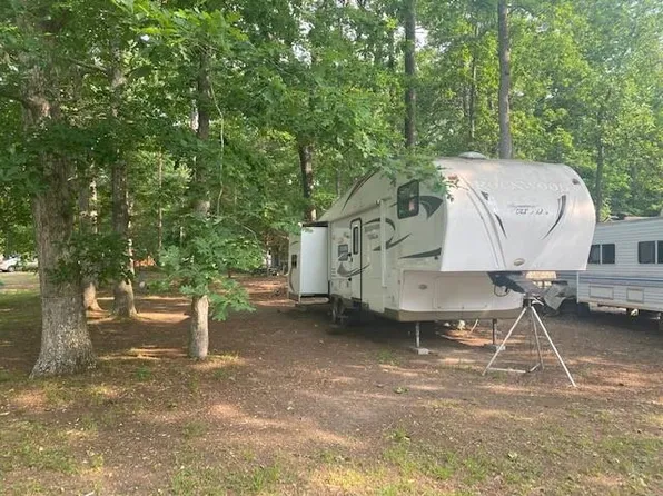 266 Pintail Dr, Horntown, VA 23395
