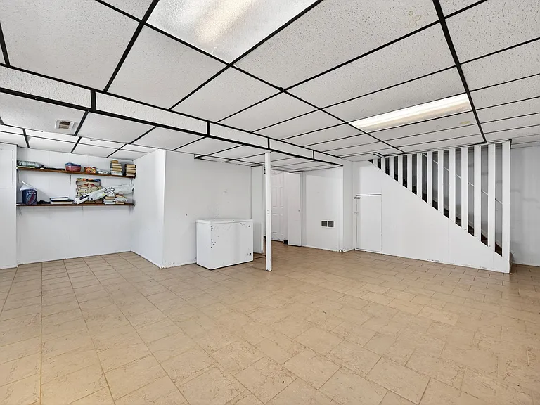 1141 Villaview Dr — Photo 31
