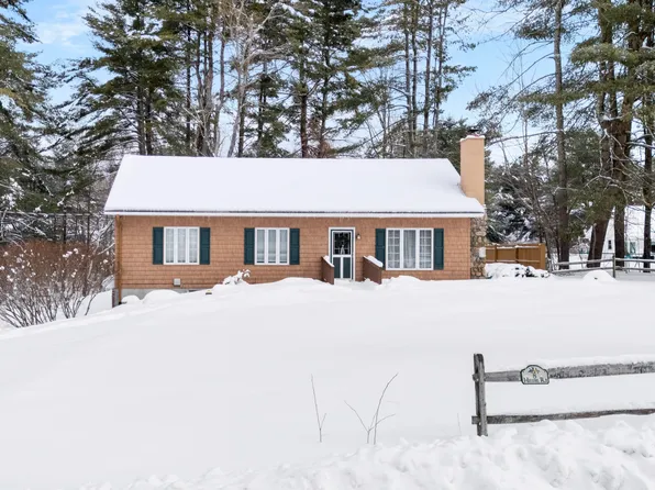 8 Higgins Road, Lake George, NY 12845