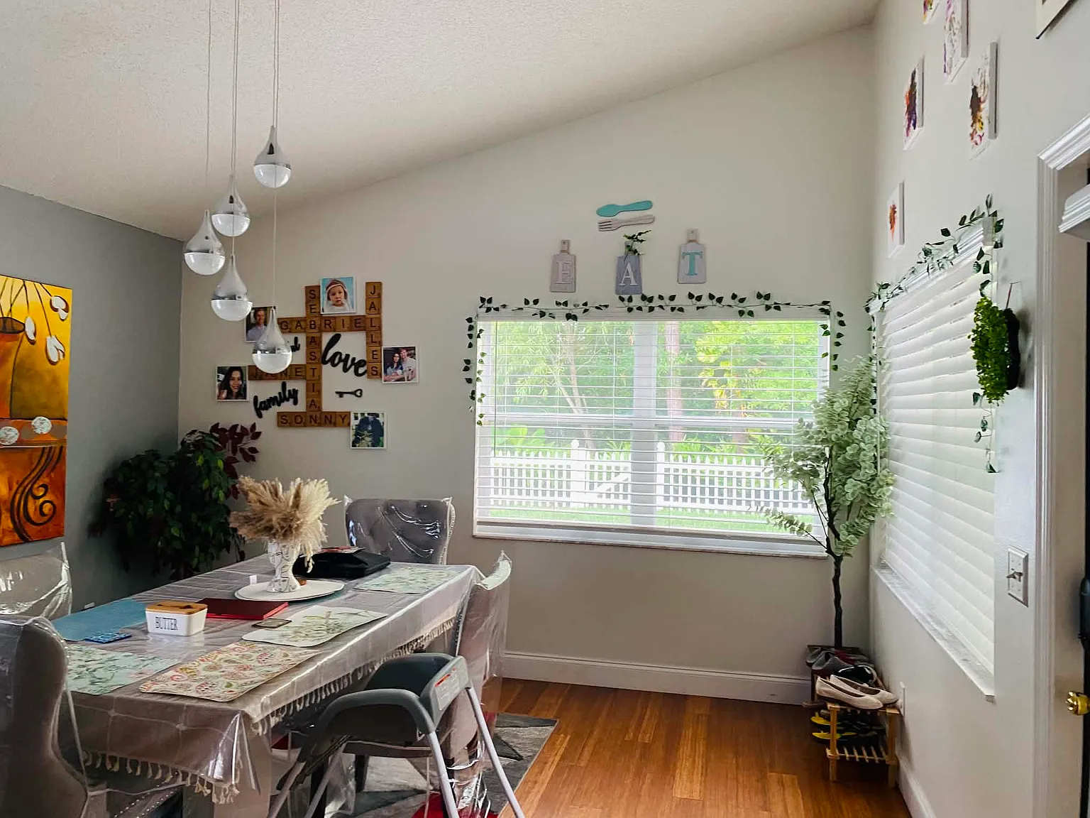 3 bed, 1728 sqft, $2,800 — Photo 4
