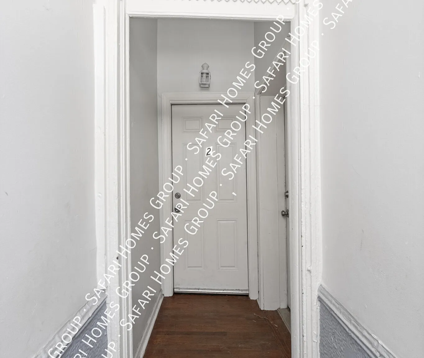 Spacious 3-Bedroom Apartment with Finished Basement & In-Unit Laundry — Photo 2