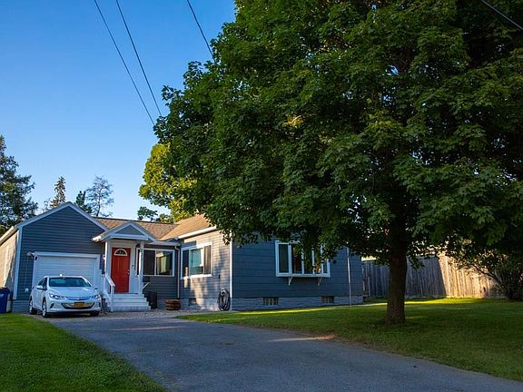 2nd image of 205 Laursen Dr