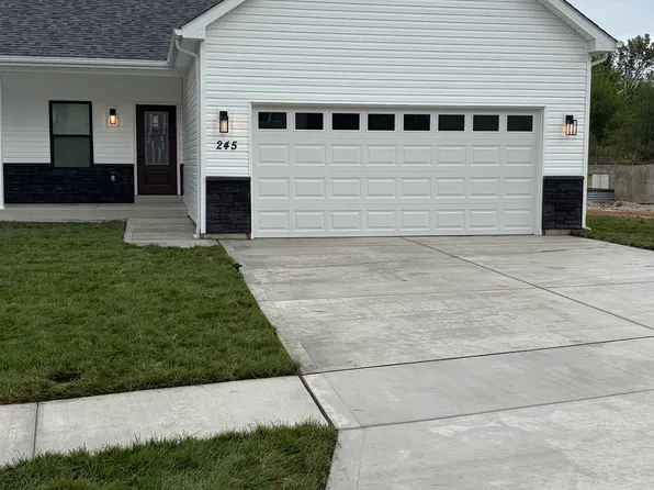 245 Old Schaeffer Ln, O'Fallon, MO 63366