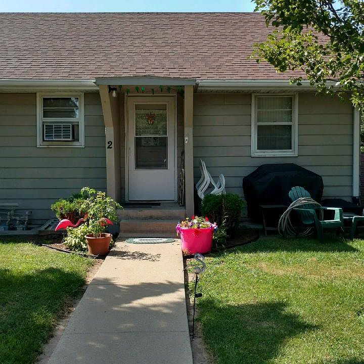 2nd image of 1906 Colby Ln #2