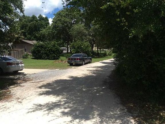 5th image of 645 Charles Ave