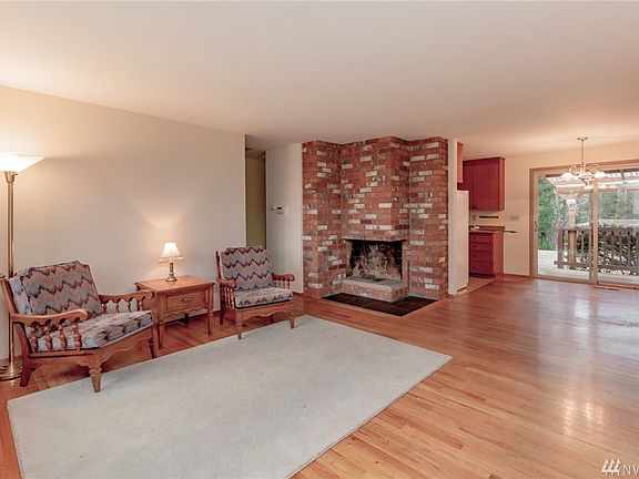 4th image of 4906 S 161st St