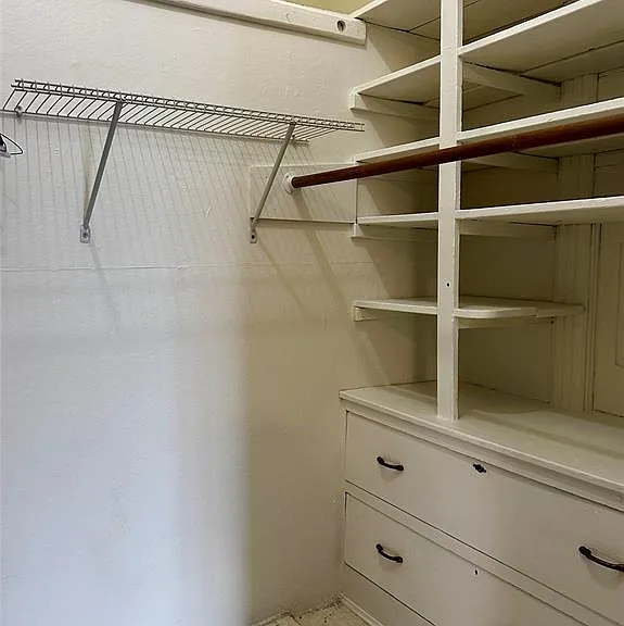 16 Broad St #1 — Photo 11
