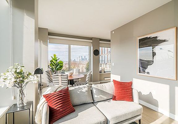 5th image of 15 Bridge Park Dr APT 14D