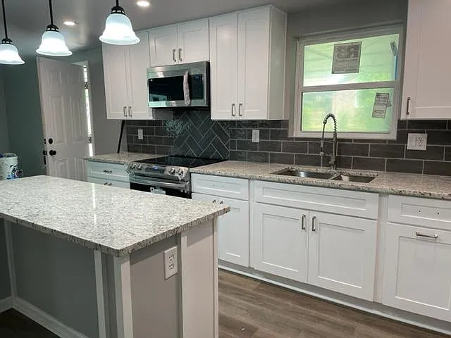 3 bed, 1144 sqft, $1,900 — Photo 4