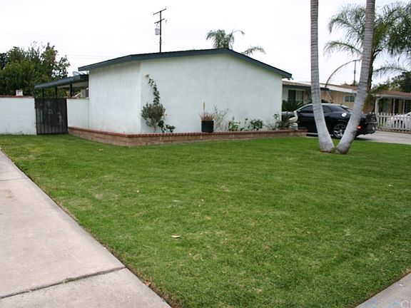 3rd image of 12321 Lampson Ave