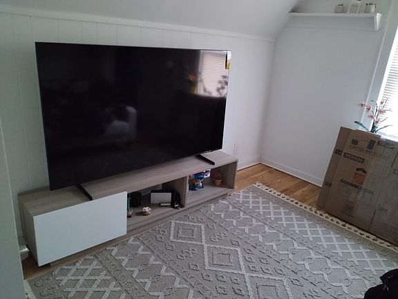 5th image of 21 Parsons St Floor 1