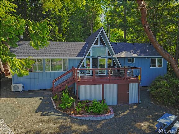 2nd image of 271 E Orchard Ln