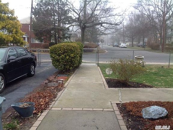 2nd image of 182 Parkwood Dr