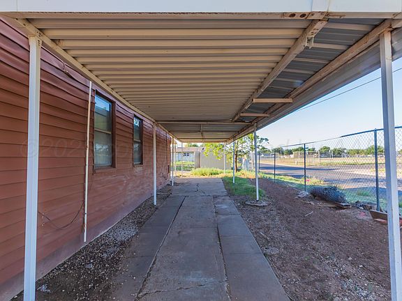 3rd image of 3300 NE 20th Ave